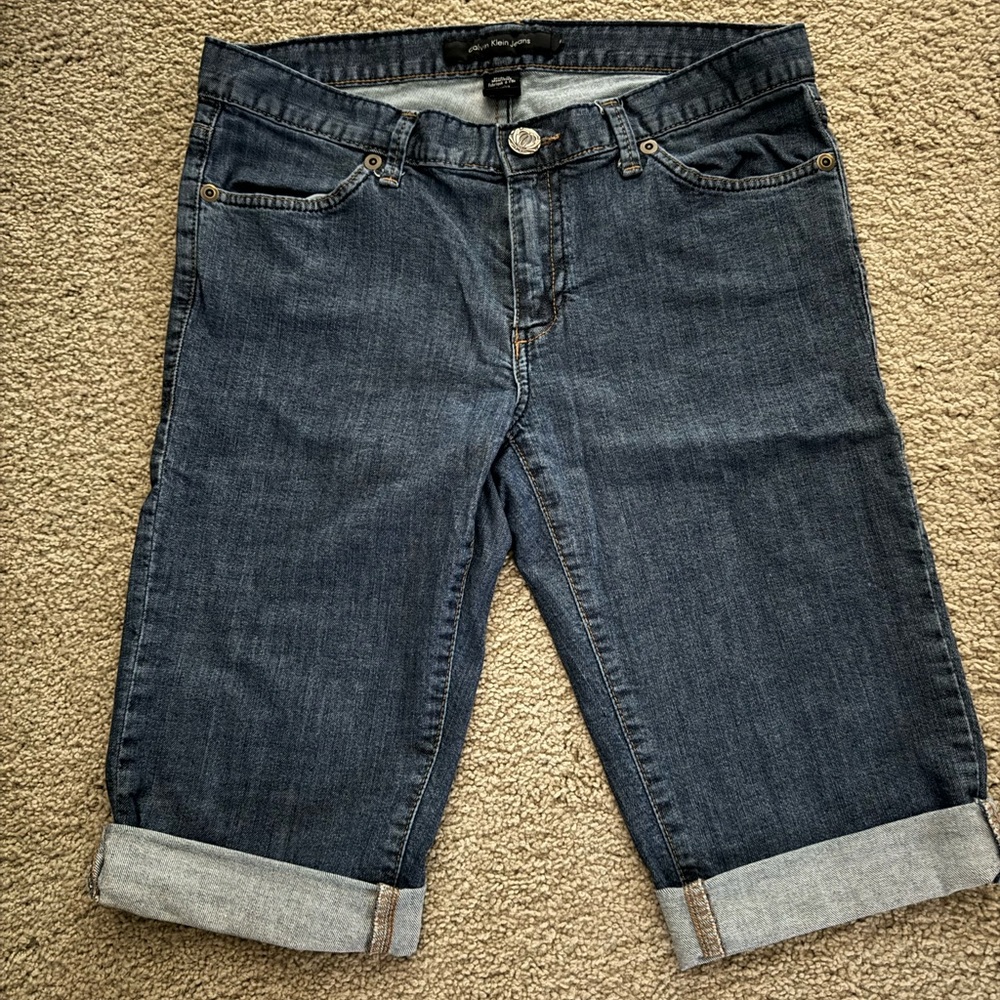 Calvin Klein women’s Jean shorts - SZ 8